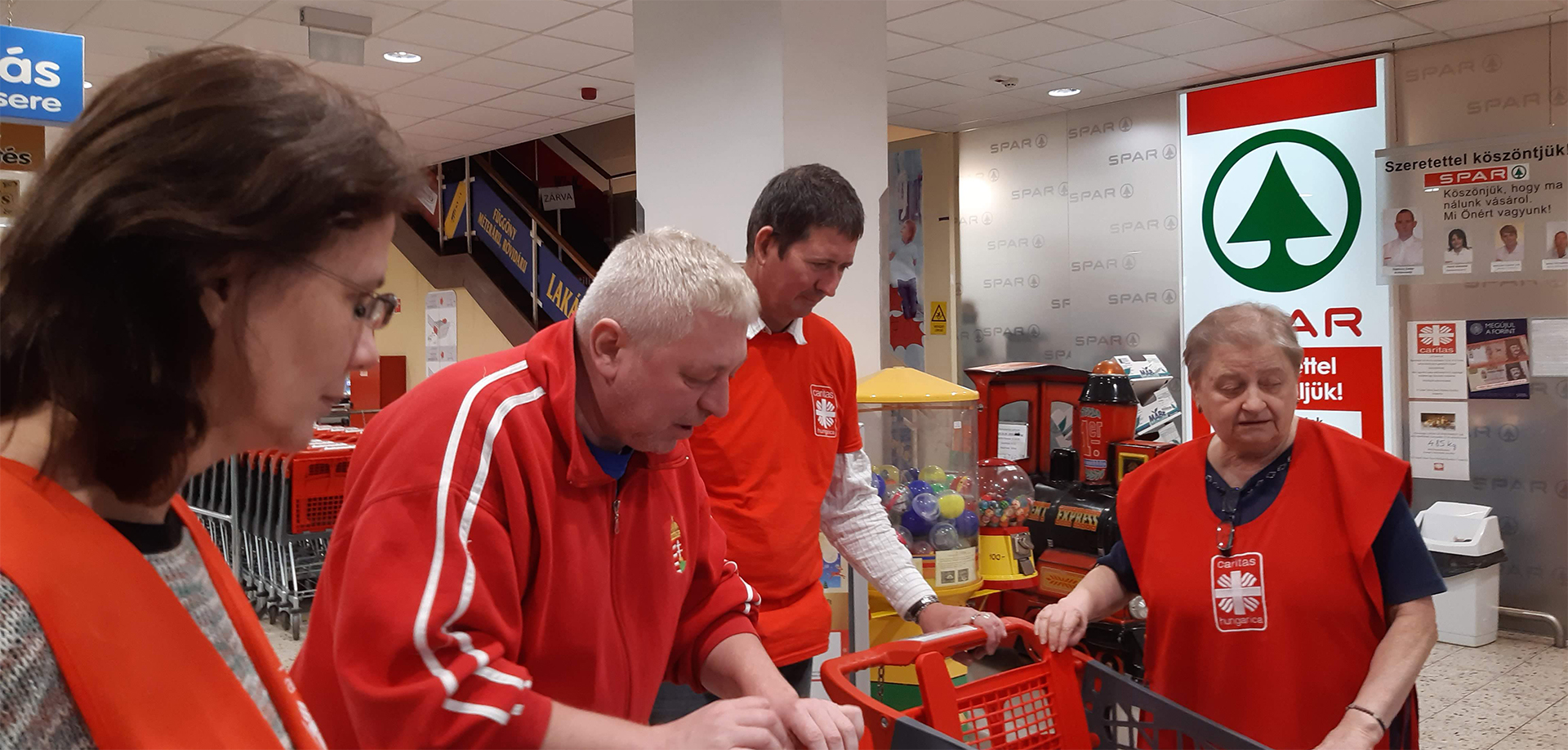 Élelmiszergyűjtés a SPAR-ban